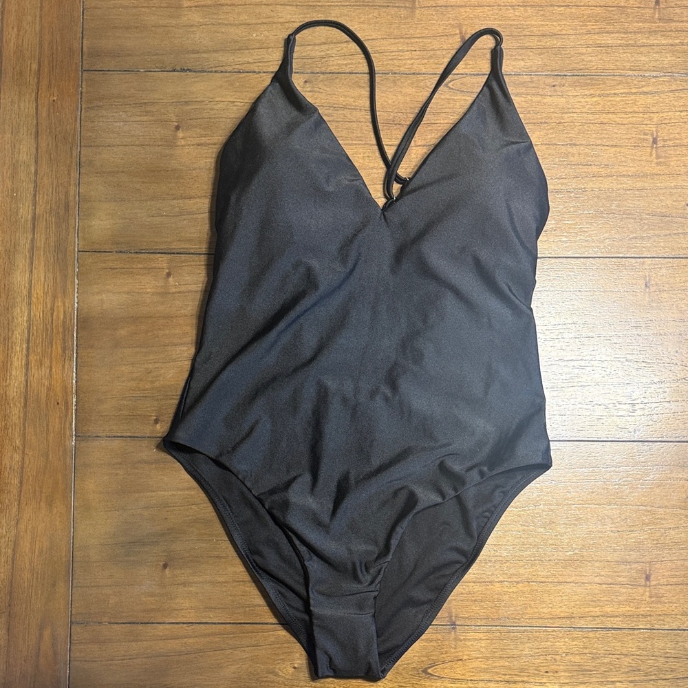 Shade & Shore Elegant Black Women's One-Piece Swimsuit, Size 12-14